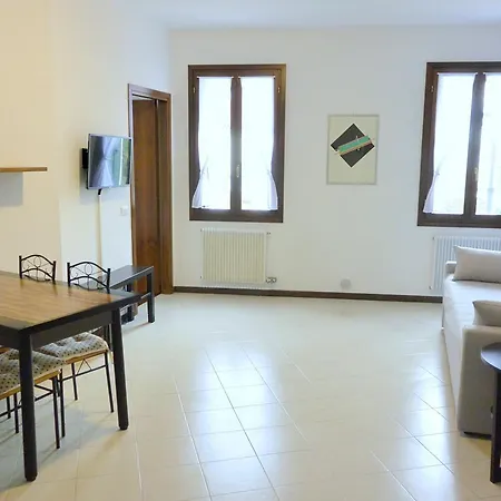 公寓 Ca' Nova 巴萨诺－德尔格拉帕